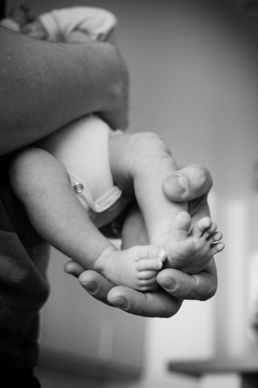 annuaire photographes suisse romande, séance maternité : bébé est né - http://www.lhumen.ch - Audrey de Carouge
